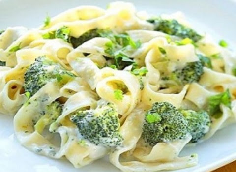 Σπαγγέτι με μπρόκολο και μουστάρδα...